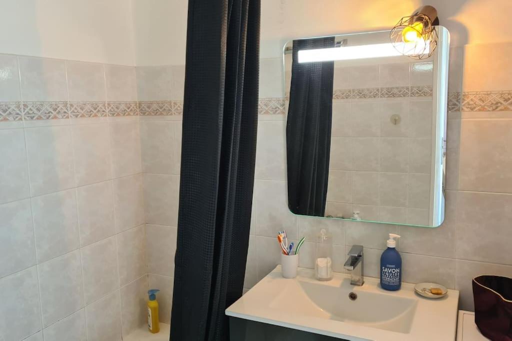 Appartement Vue Mer Sur Les Hauteurs De ニース エクステリア 写真