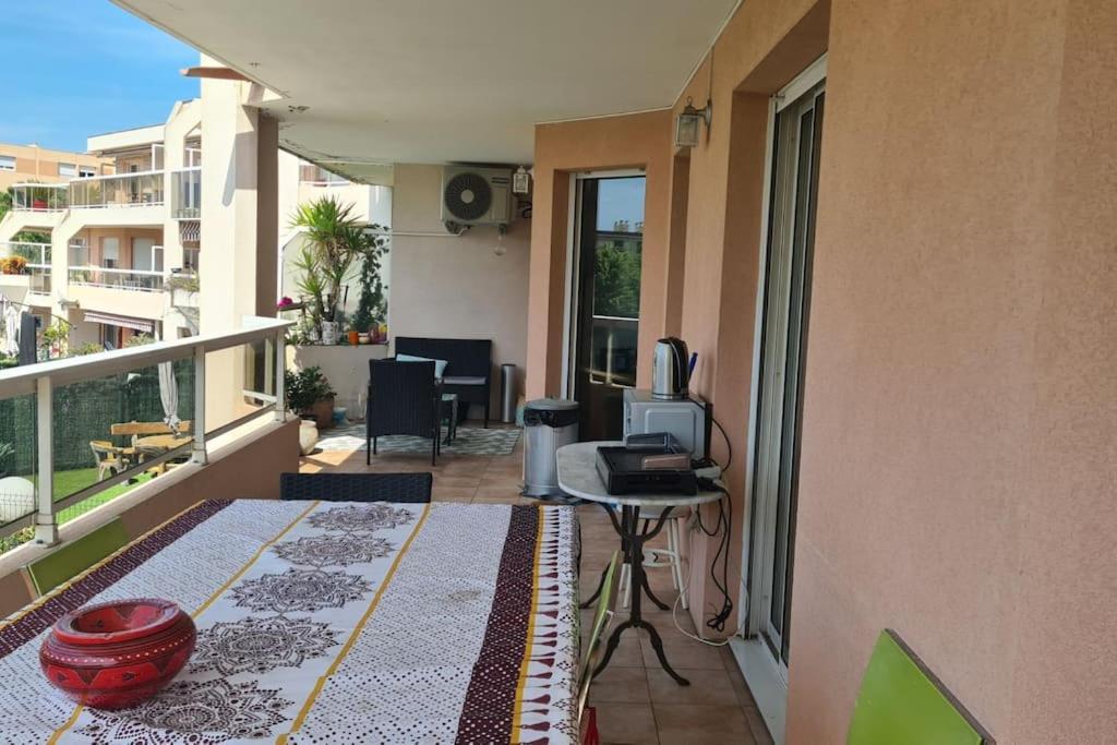 Appartement Vue Mer Sur Les Hauteurs De ニース エクステリア 写真